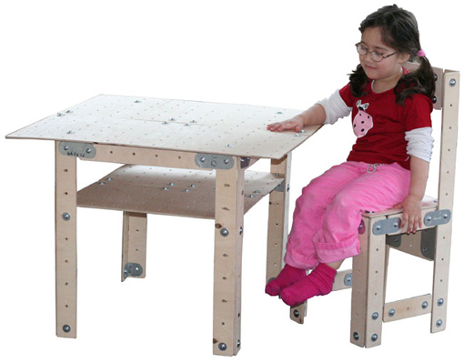 Prototyp av bord och stol